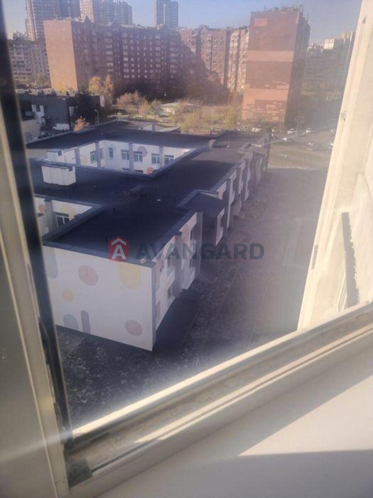 4 ����. ��������, 96/-/10 ��. �., 8/16 ���� ���� 3