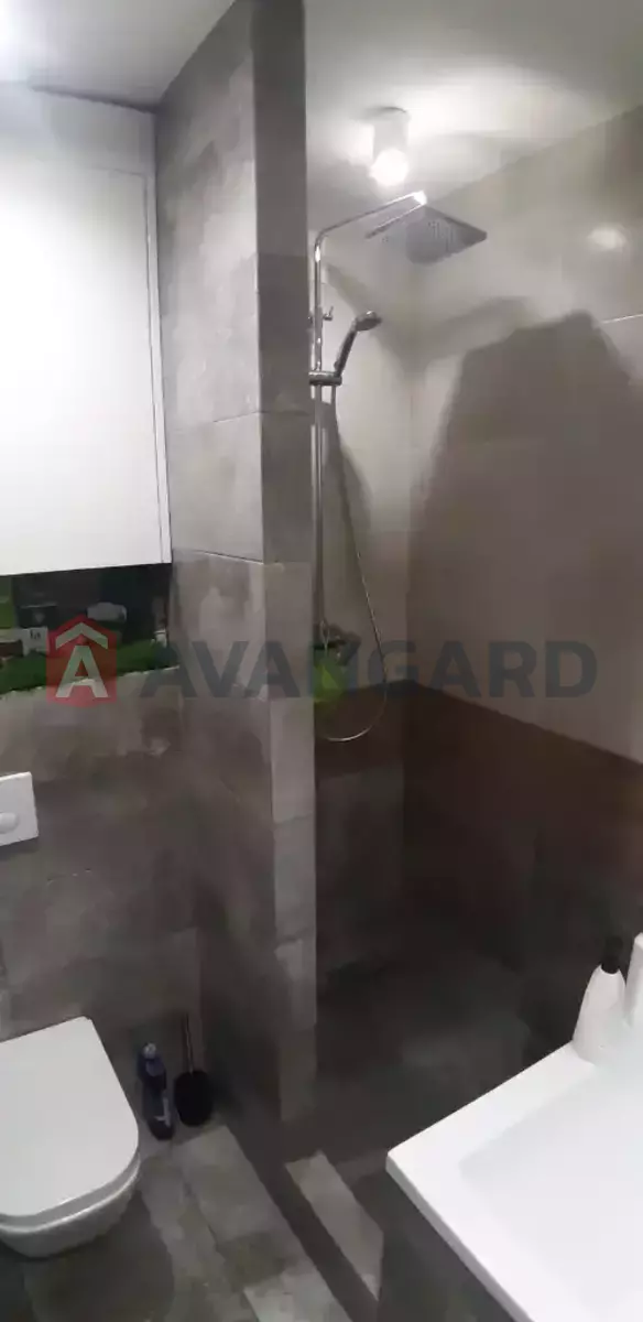 3 . , 82/-/16 . ., 10/12   19