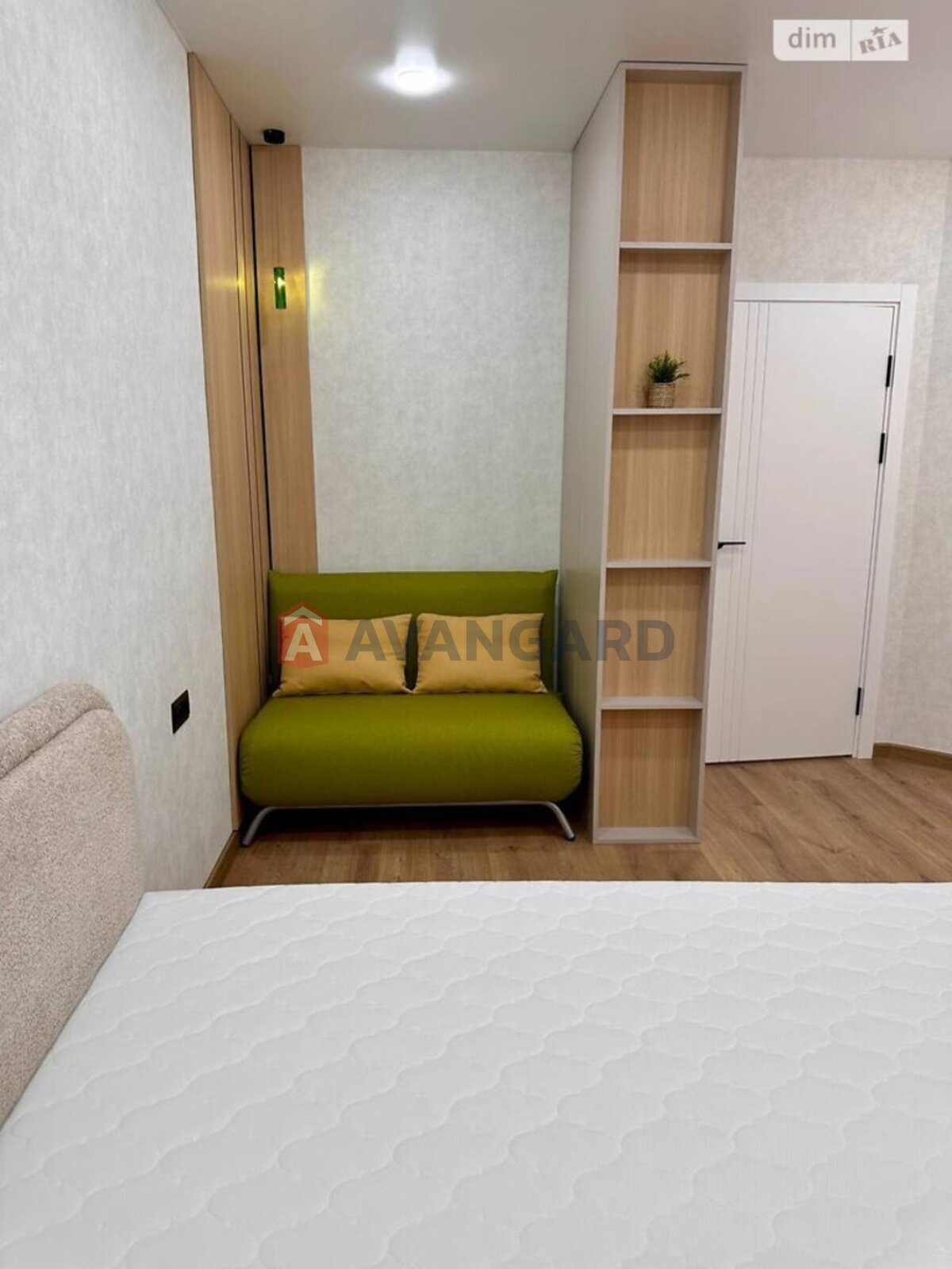 2 ��. ��������, 74/-/- ��. �., 5/11 ������ ���� 22