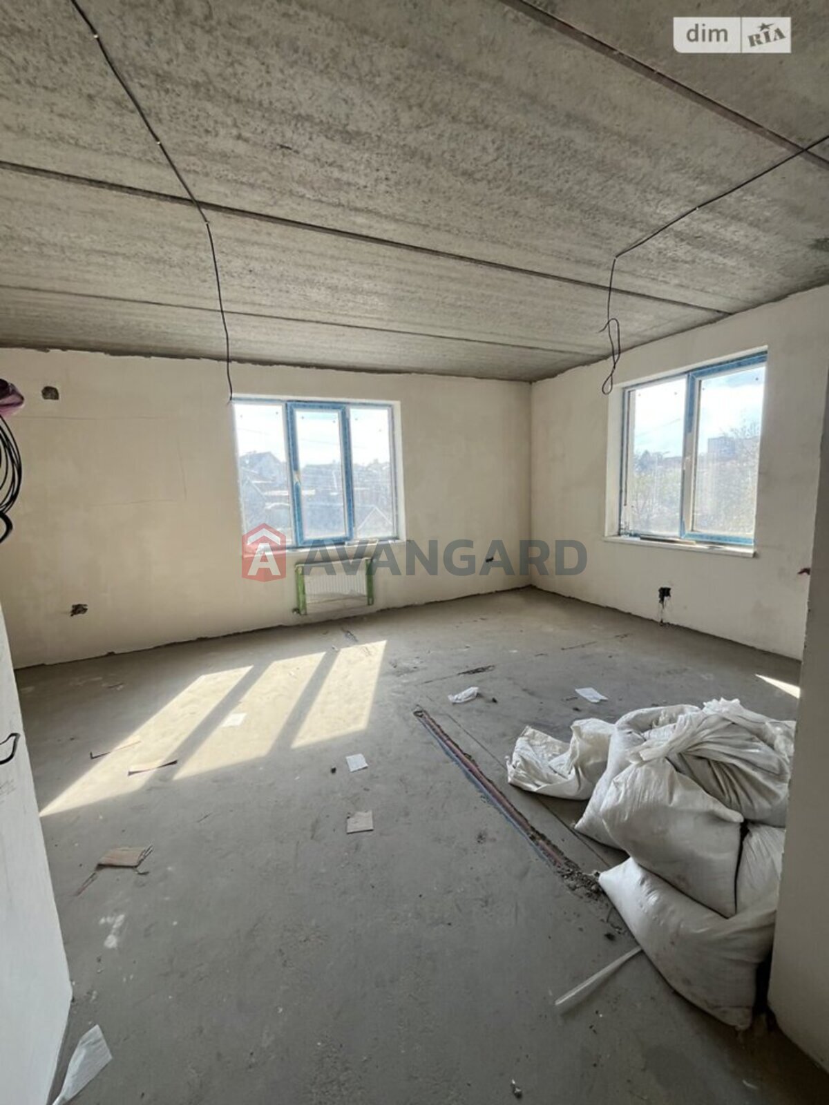 1 ��. ��������, 30/-/- ��. �., 2/3 ������ ���� 5