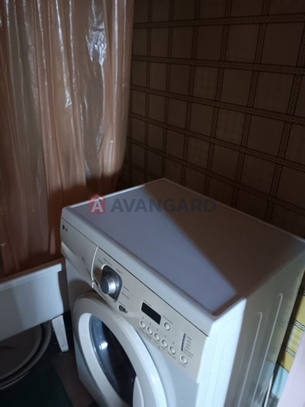 1 ��. ��������, 40/-/8 ��. �., 5/9 ������ ���� 4