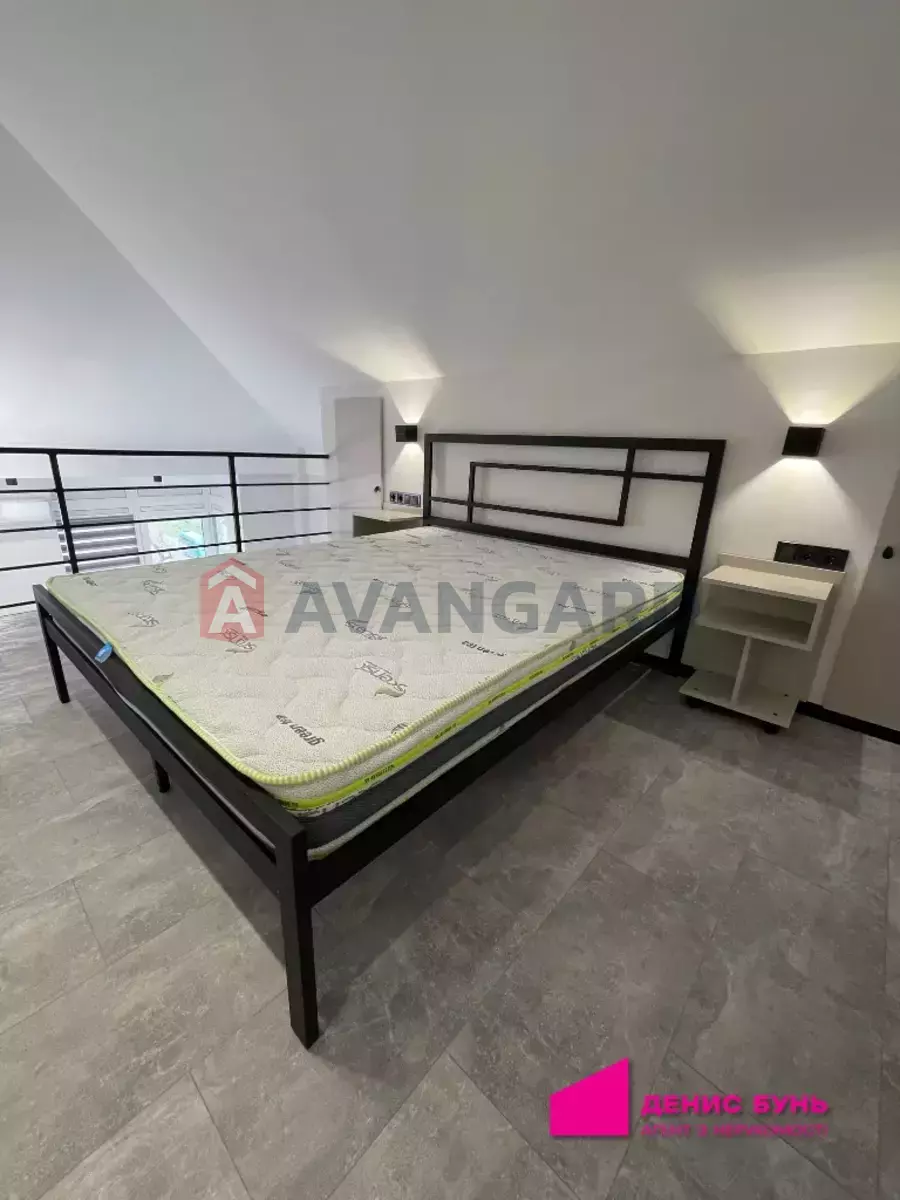 1 ��. ��������, 63/-/- ��. �., 5/5 ������ ���� 26