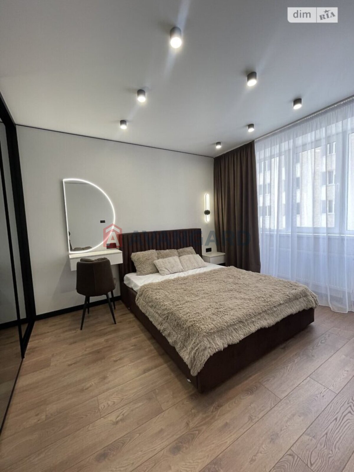 1 ��. ��������, 46/15/18 ��. �., 3/10 ������ ���� 4