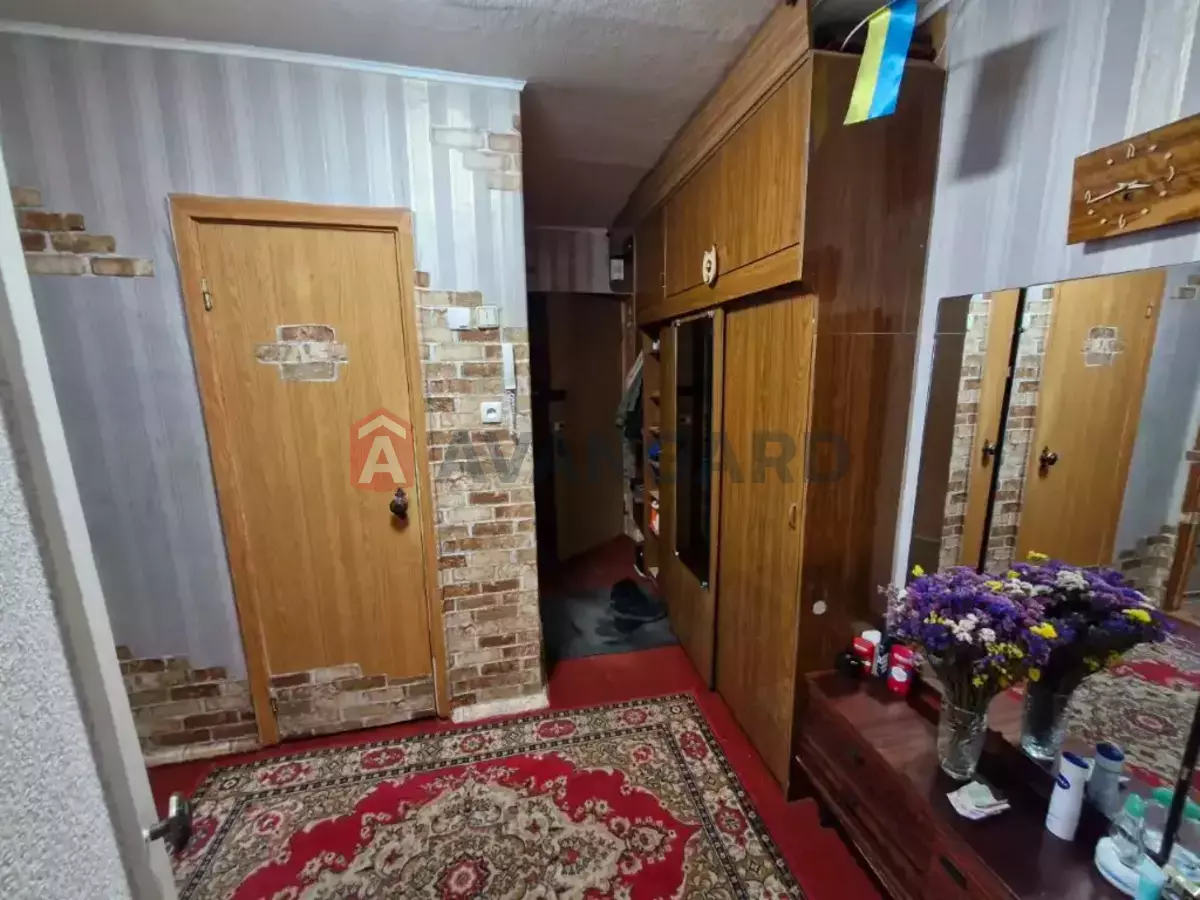 1 ��. ��������, 37/17/6 ��. �., 1/5 ������ ���� 7