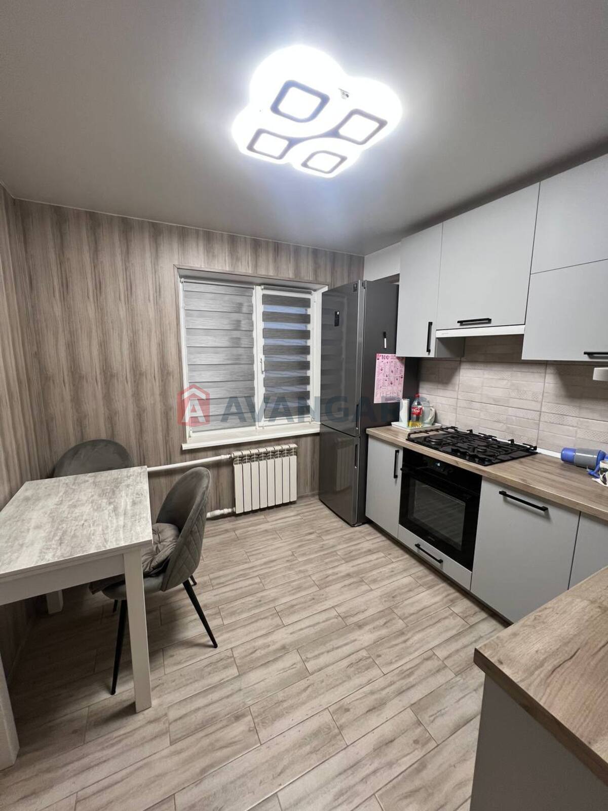 2 ��. ��������, 50/29/8 ��. �., 9/9 ������ ���� 15