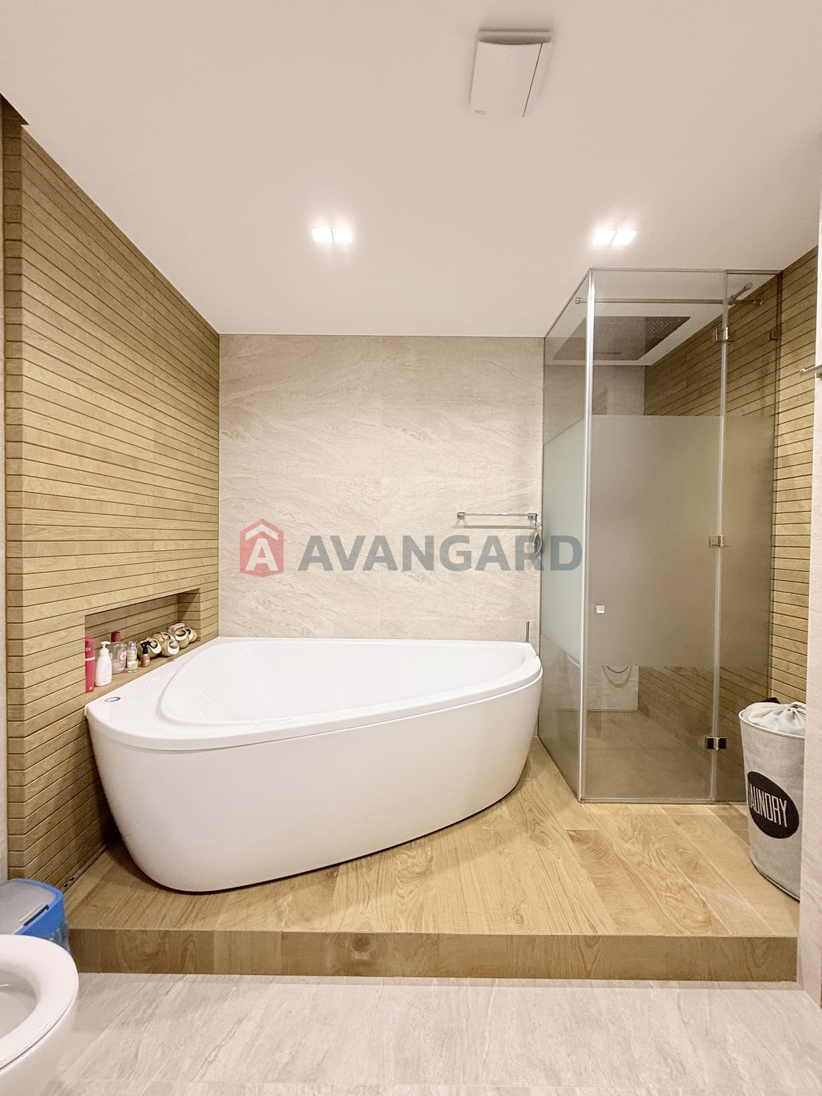 2 ��. ��������, 94,8/-/28,6 ��. �., 9/25 ������ ���� 15