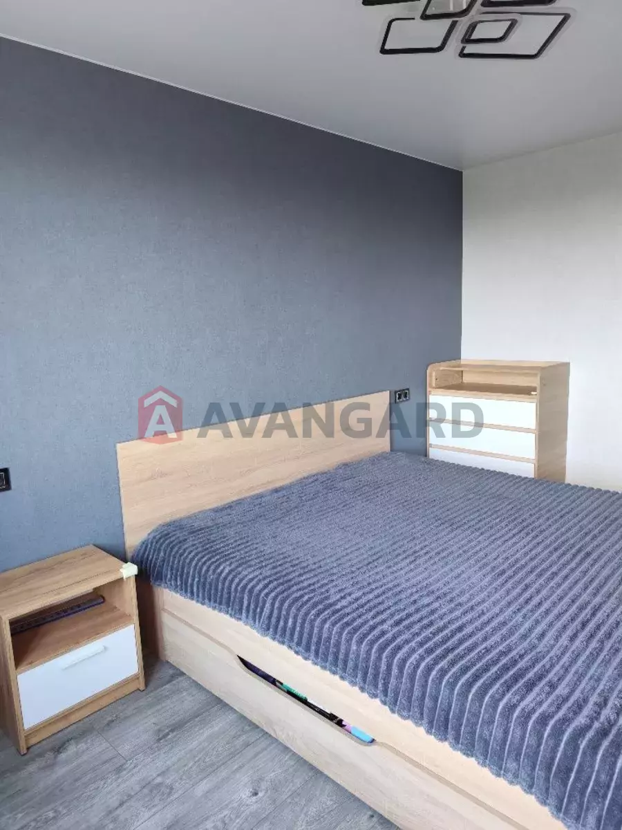 2 ����. ��������, 48/-/5 ��. �., 8/9 ���� ���� 11