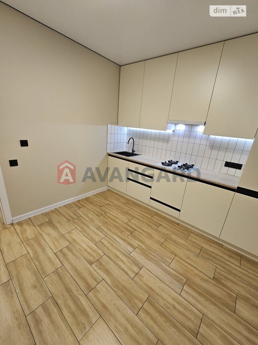 1 ��. ��������, 35/16/10 ��. �., 3/5 ������ ���� 9