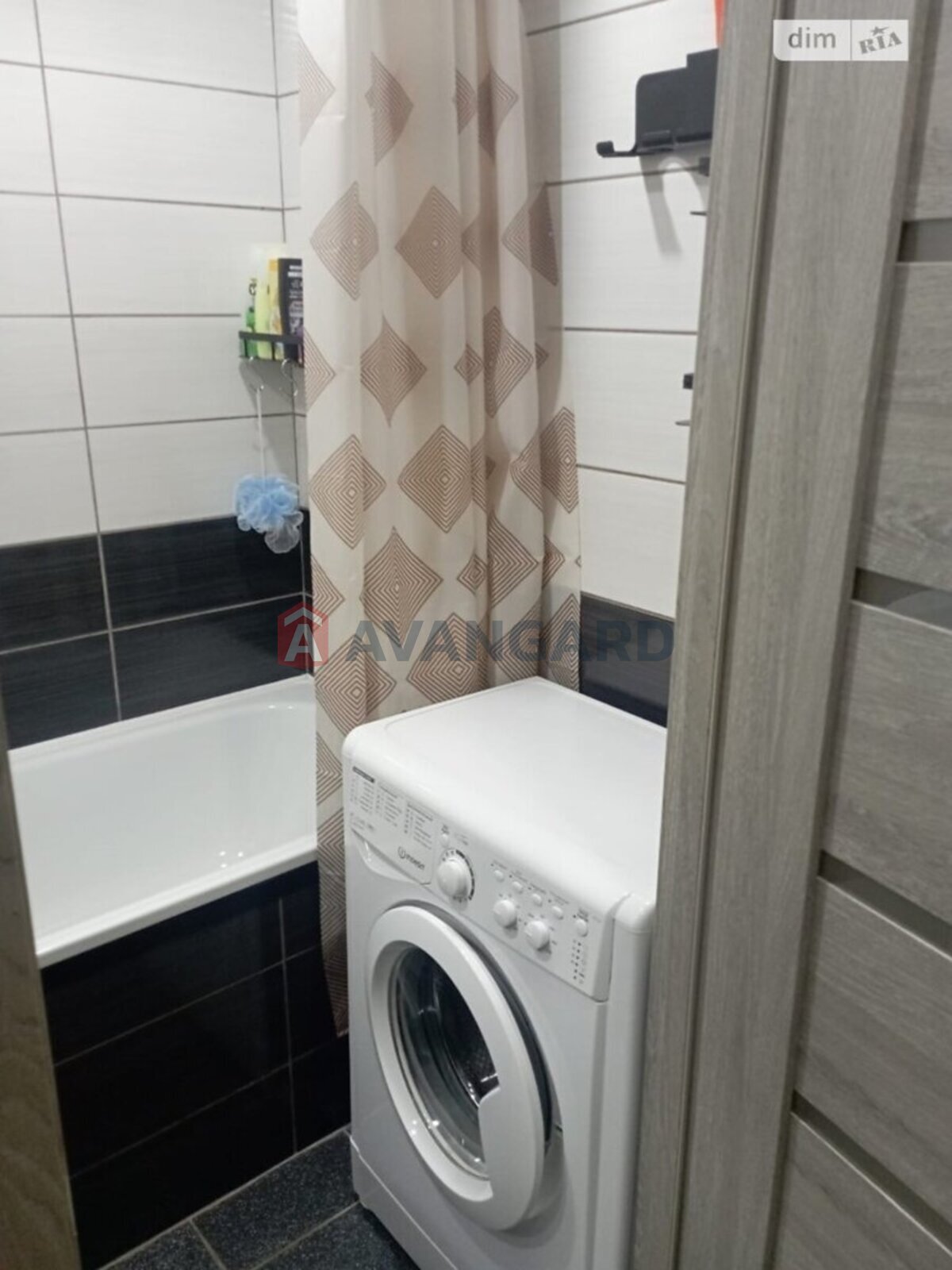 3 ��. ��������, 63/-/8 ��. �., 2/9 ������ ���� 16