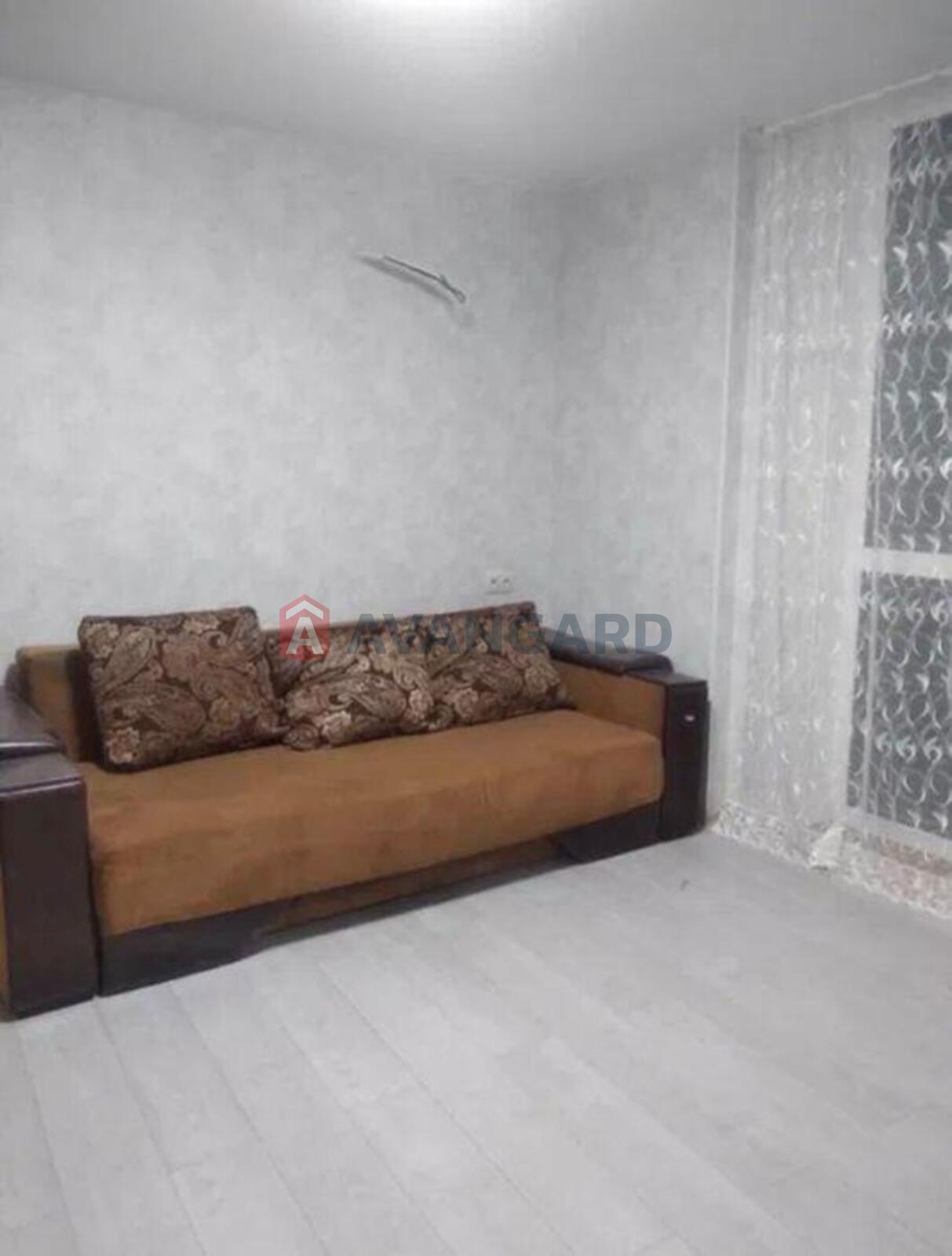 1 ��. ��������, 28/-/8 ��. �., 1/12 ������ ���� 5