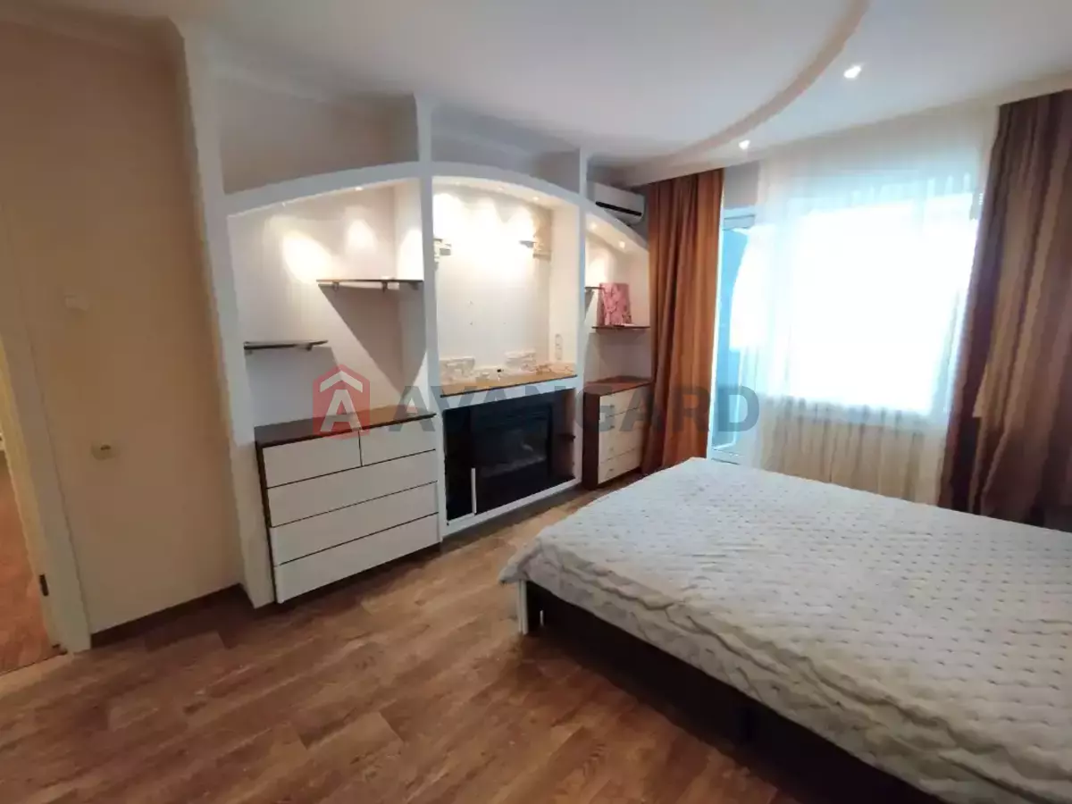 2 ��. ��������, 53/33/8 ��. �., 9/9 ������ ���� 2