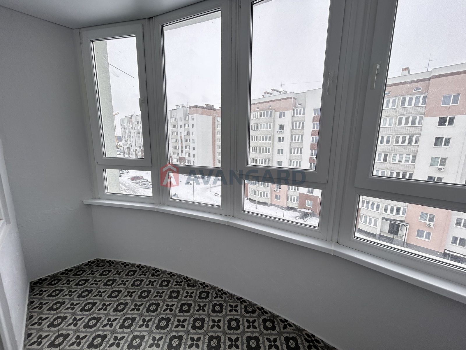 1 ��. ��������, 36/-/9 ��. �., 8/8 ������ ���� 18