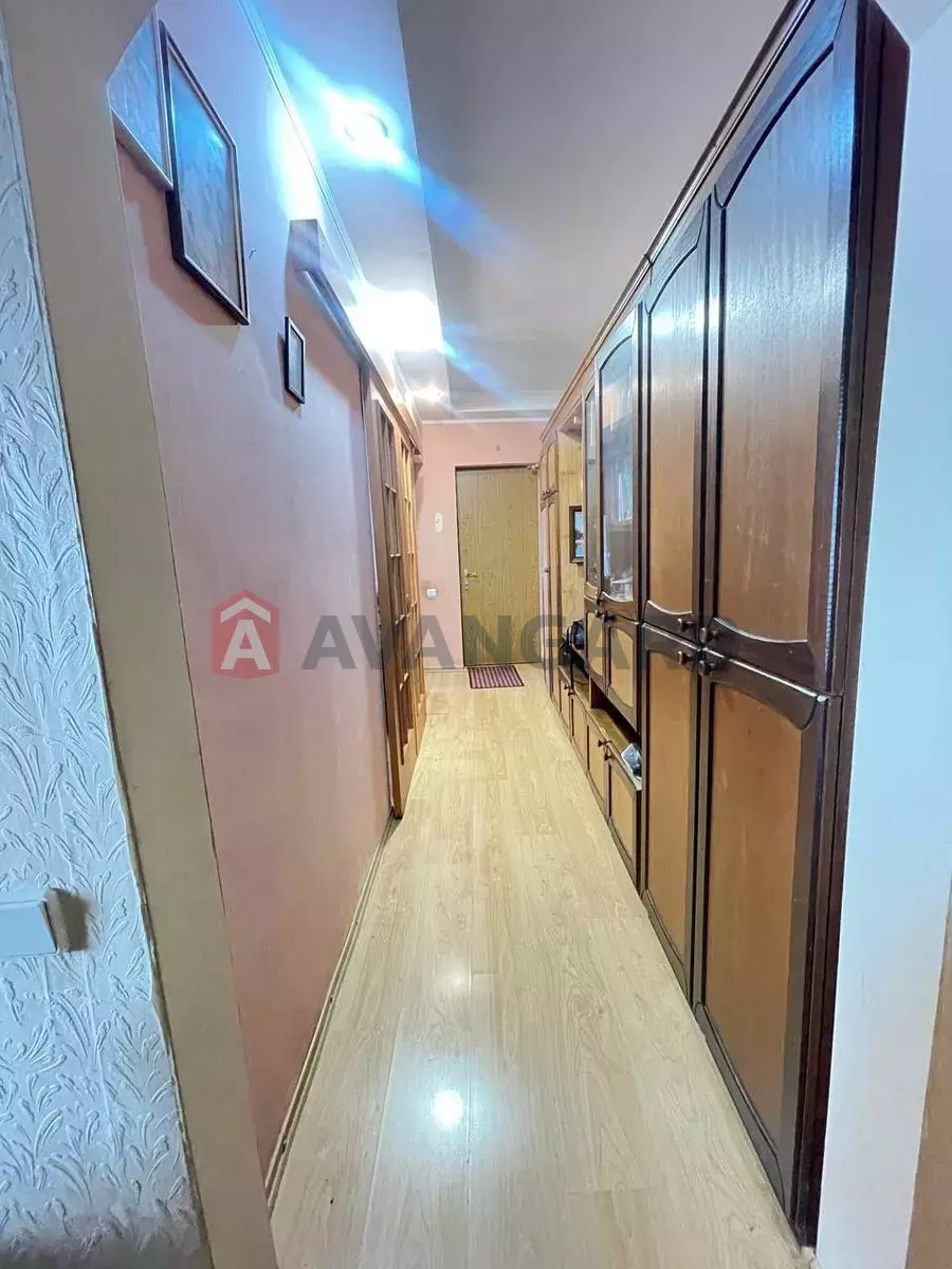 3 ��. ��������, 66/38/10 ��. �., 9/9 ������ ���� 4