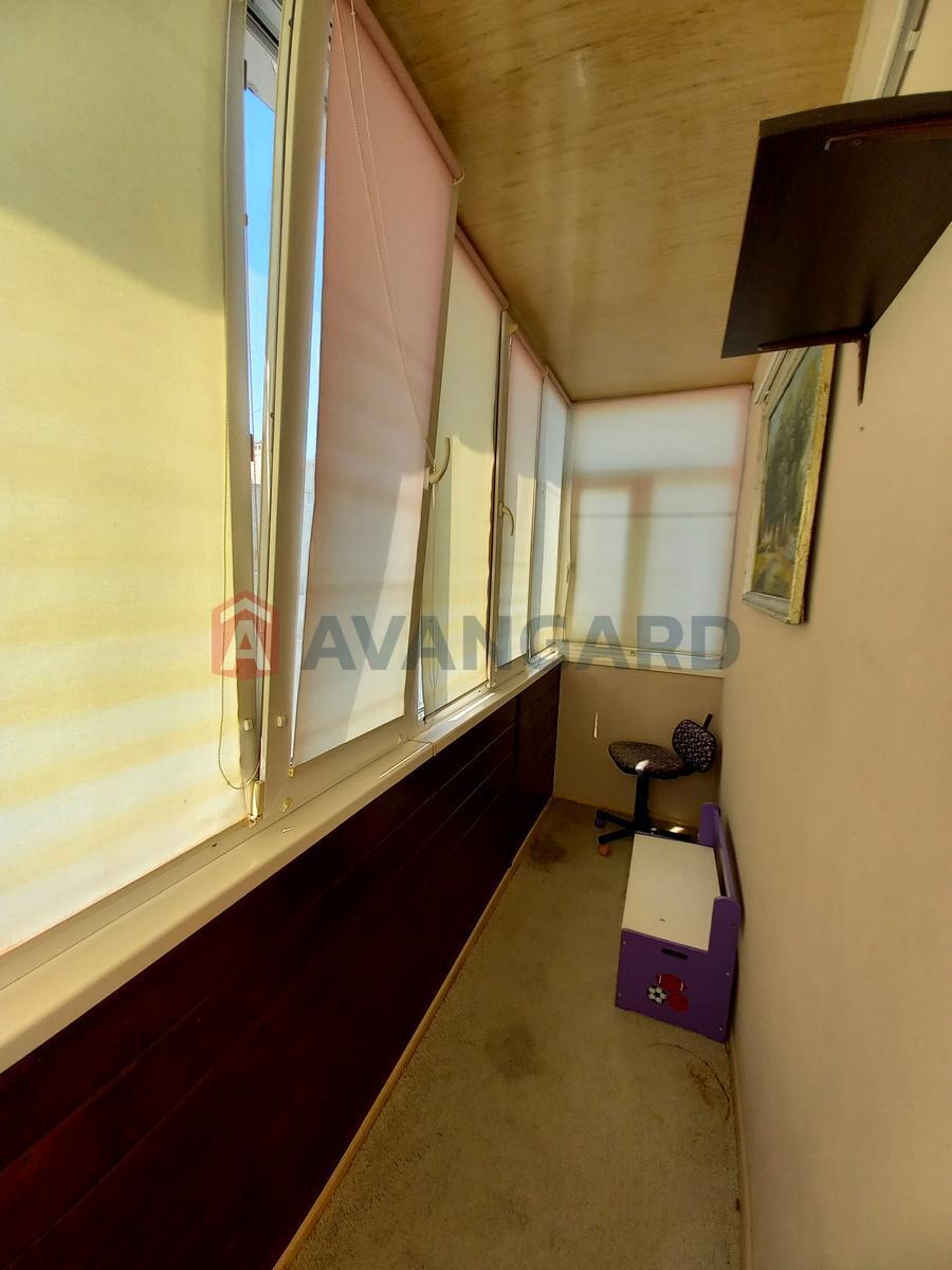 3 ��. ��������, 63,3/ 36.4 / 7.7 ��. �., 9/10 ������ ���� 11