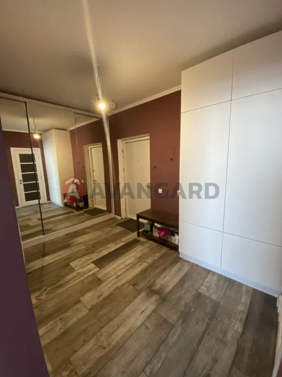 2 ��. ��������, 60/-/7 ��. �., 22/24 ������ ���� 8