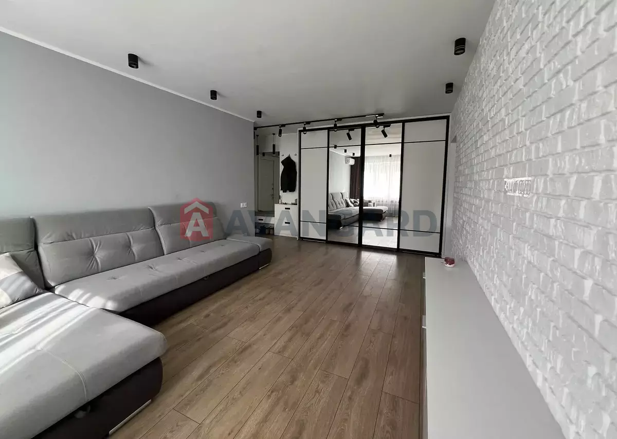 3 ��. ��������, 65/-/11 ��. �., 7/9 ������ ���� 16