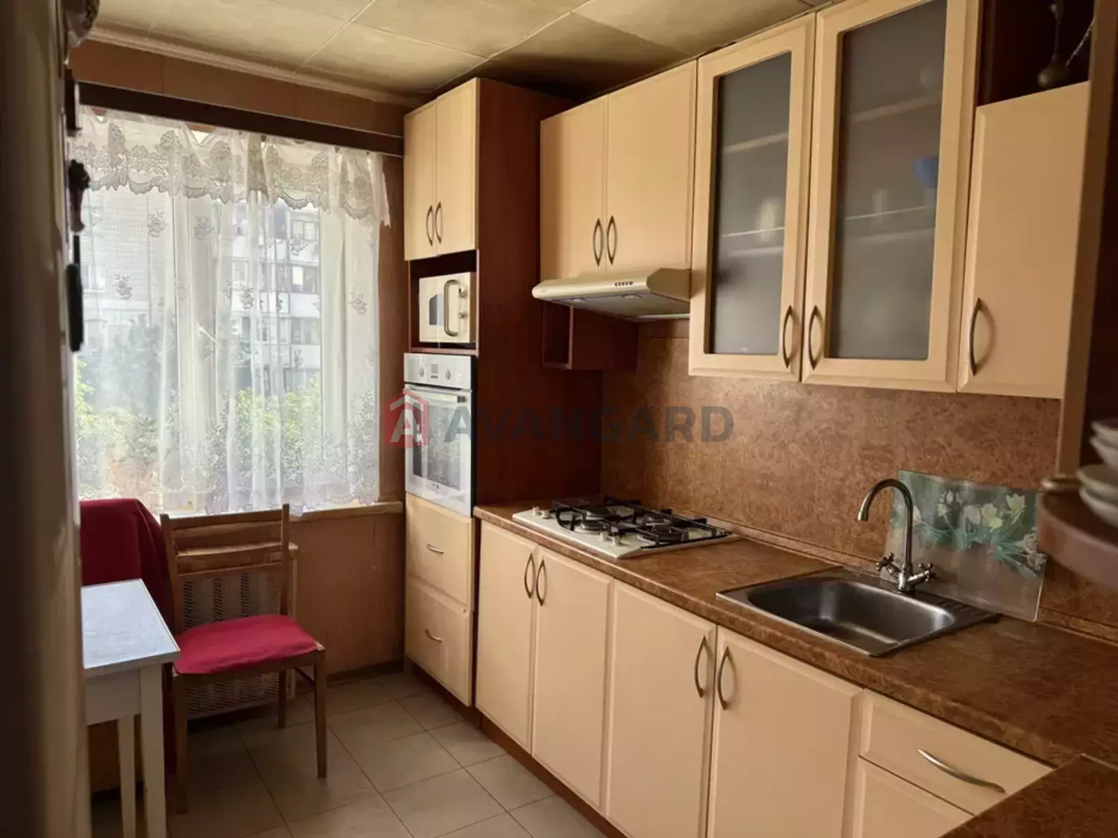 4 . , 80.7/-/8.4 . ., 5/9   10