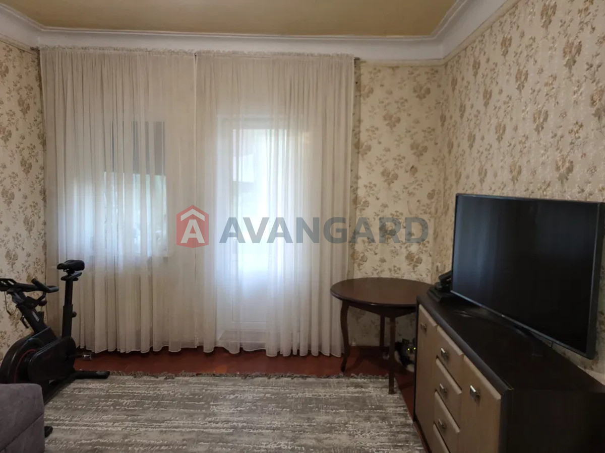 3 ��. ��������, 73/-/9 ��. �., 3/4 ������ ���� 14