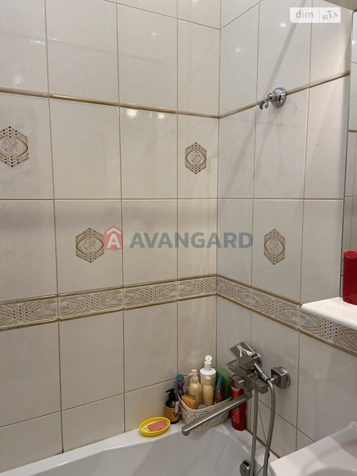 2 ����. ��������, 42/25/6 ��. �., 3/3 ���� ���� 23