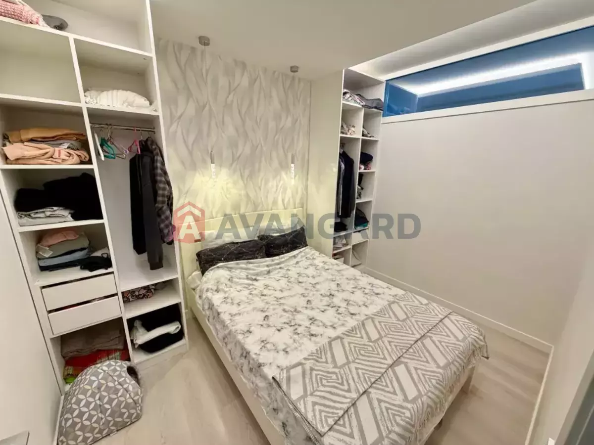 3 ��. ��������, 57/-/- ��. �., 10/12 ������ ���� 6