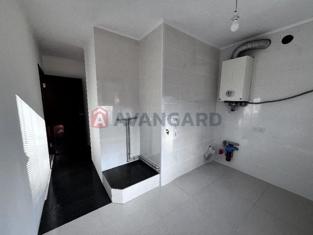 1 ����. ��������, 44/-/8 ��. �., 1/4 ���� ���� 9