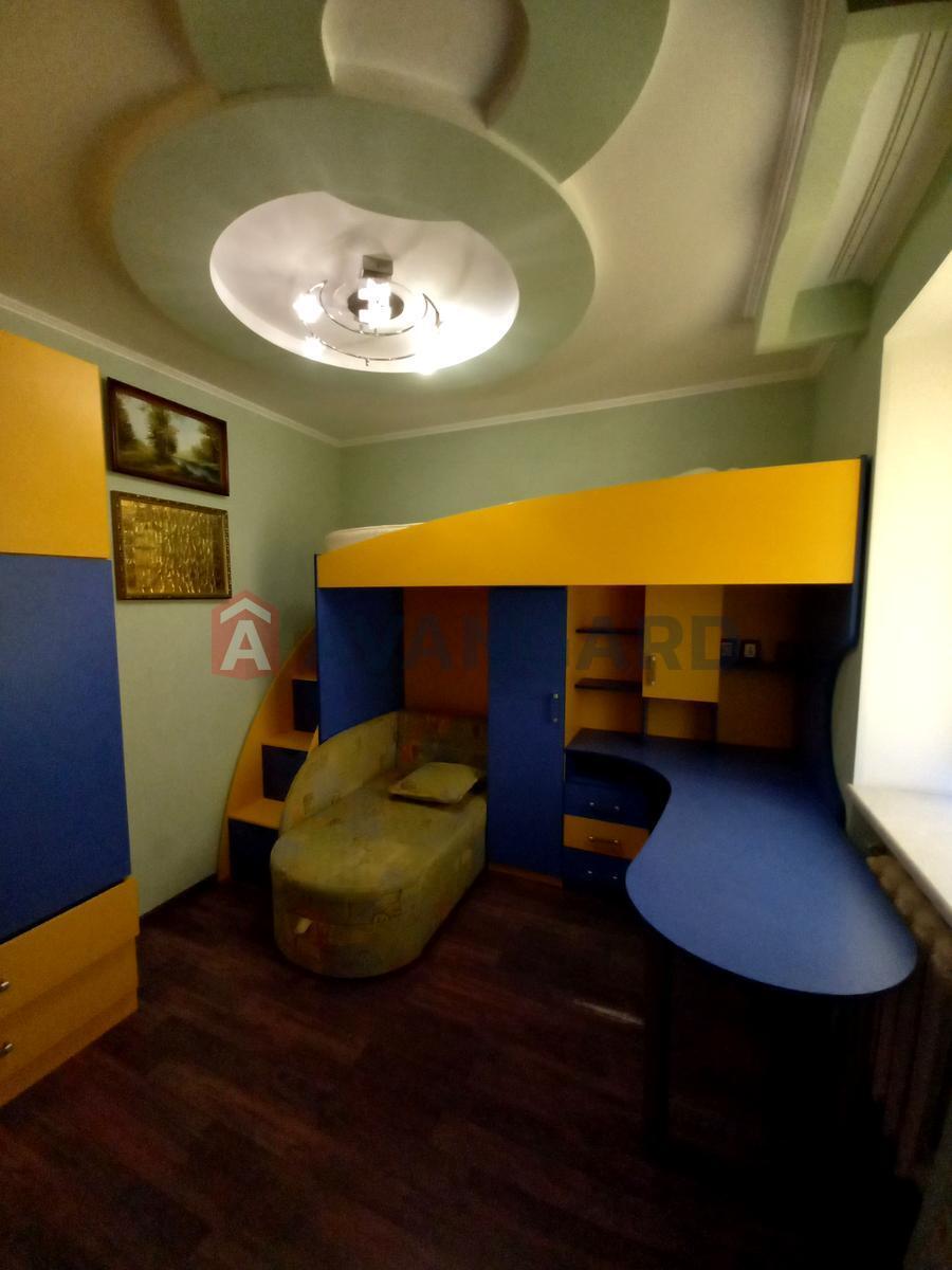 3 ��. ��������, 63,3/ 36.4 / 7.7 ��. �., 9/10 ������ ���� 3