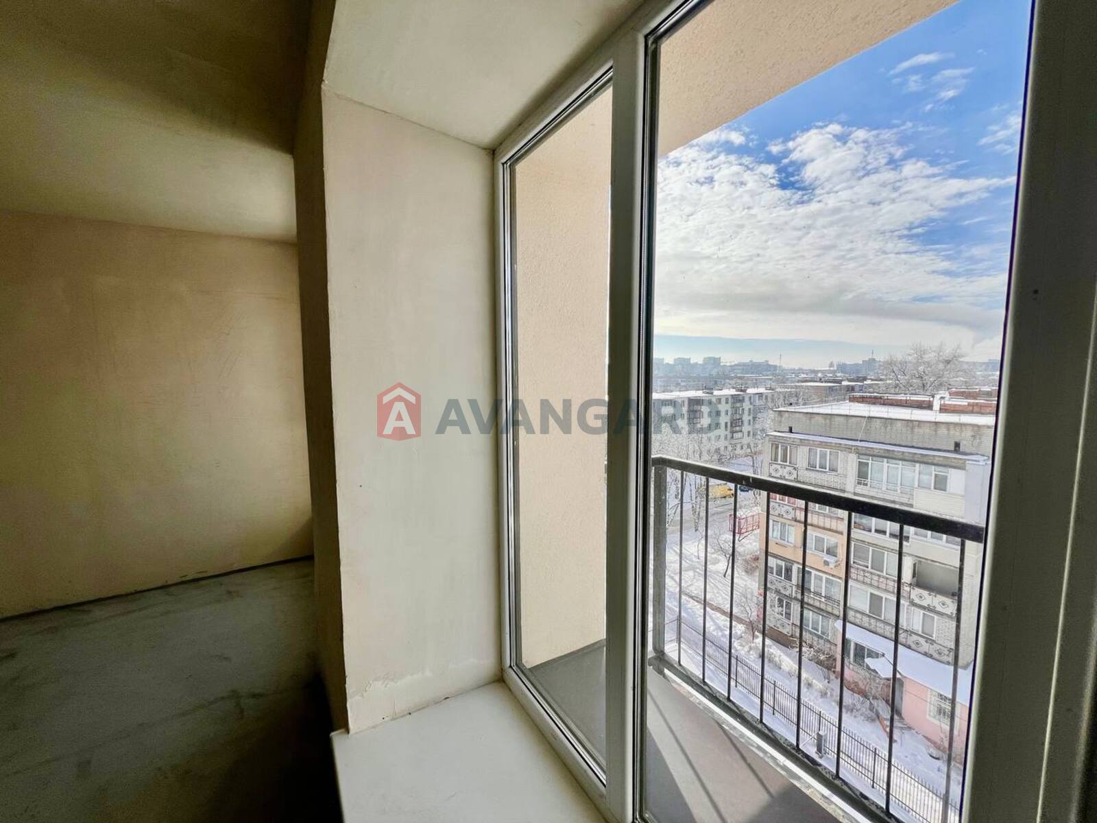 2 ����. ��������, 48,5/20.7/11.2 ��. �., 7/9 ���� ���� 18