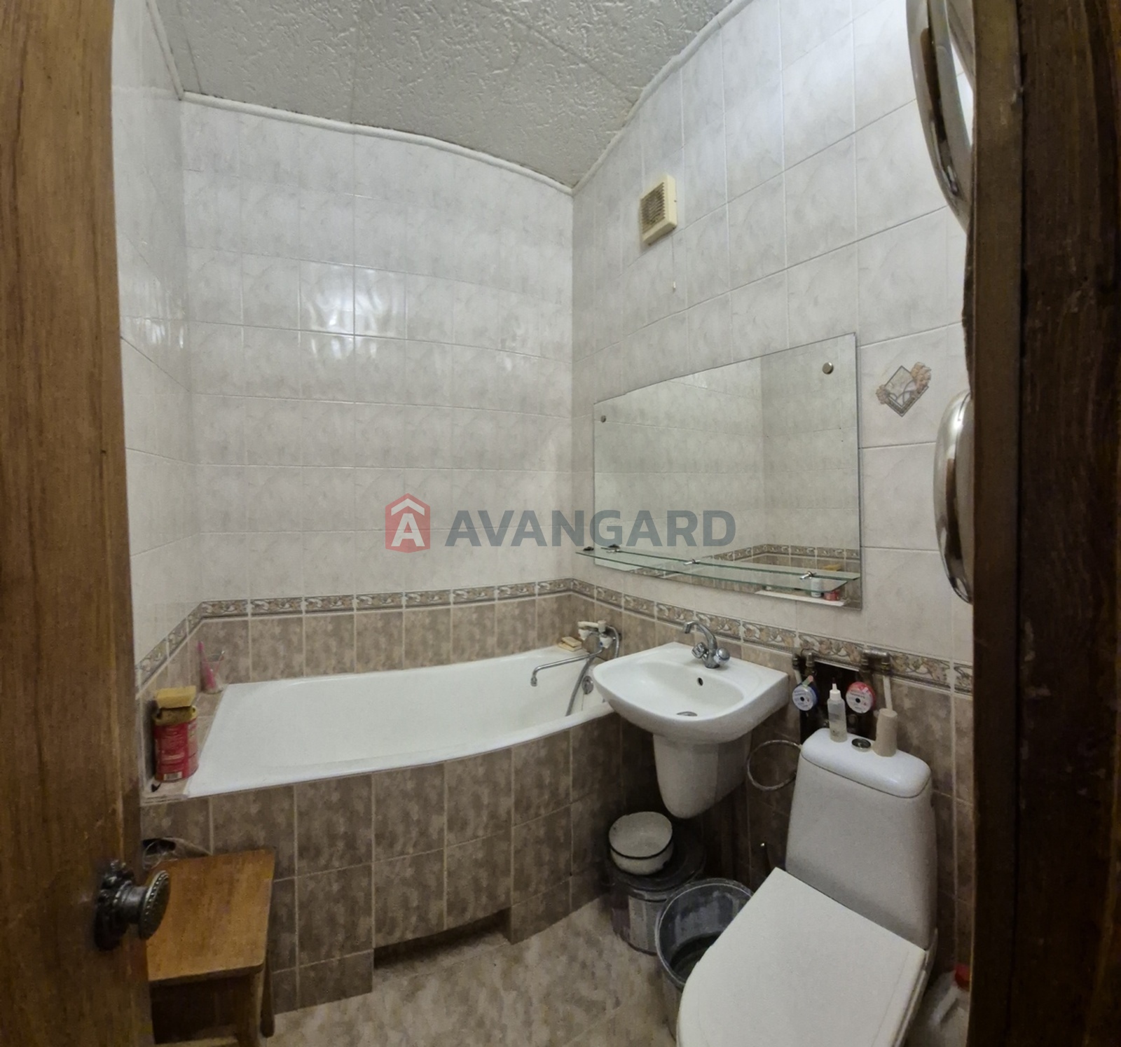 2 ��. ��������, 44/31/6 ��. �., 3/5 ������ ���� 17