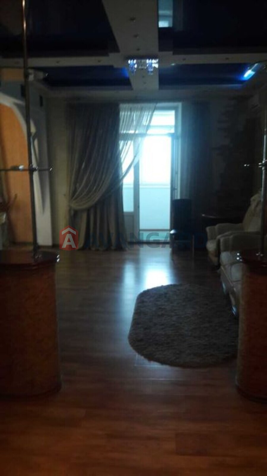 3 ��. ��������, 74/-/25 ��. �., 4/5 ������ ���� 4