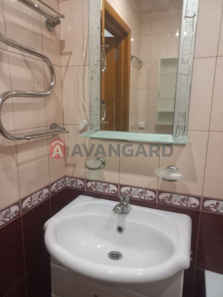 1 . , 40/-/9 . ., 4/9   18