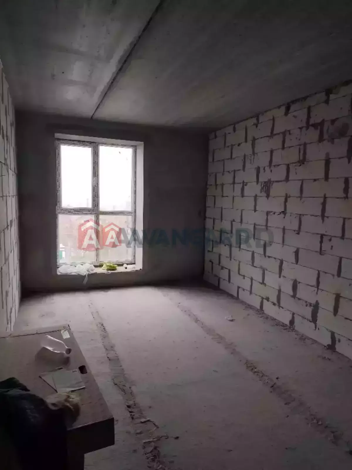 2 ��. ��������, 77/-/- ��. �., 9/9 ������ ���� 4