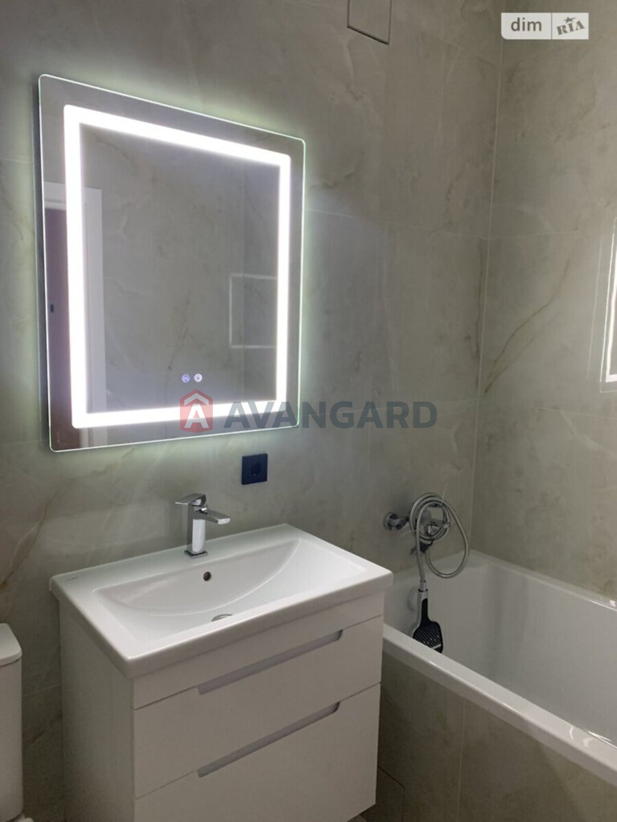 1 ��. ��������, 51/-/22 ��. �., 6/9 ������ ���� 8