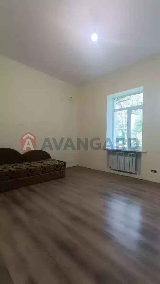 3 ����. ��������, 60/-/8 ��. �., 1/3 ���� ���� 7