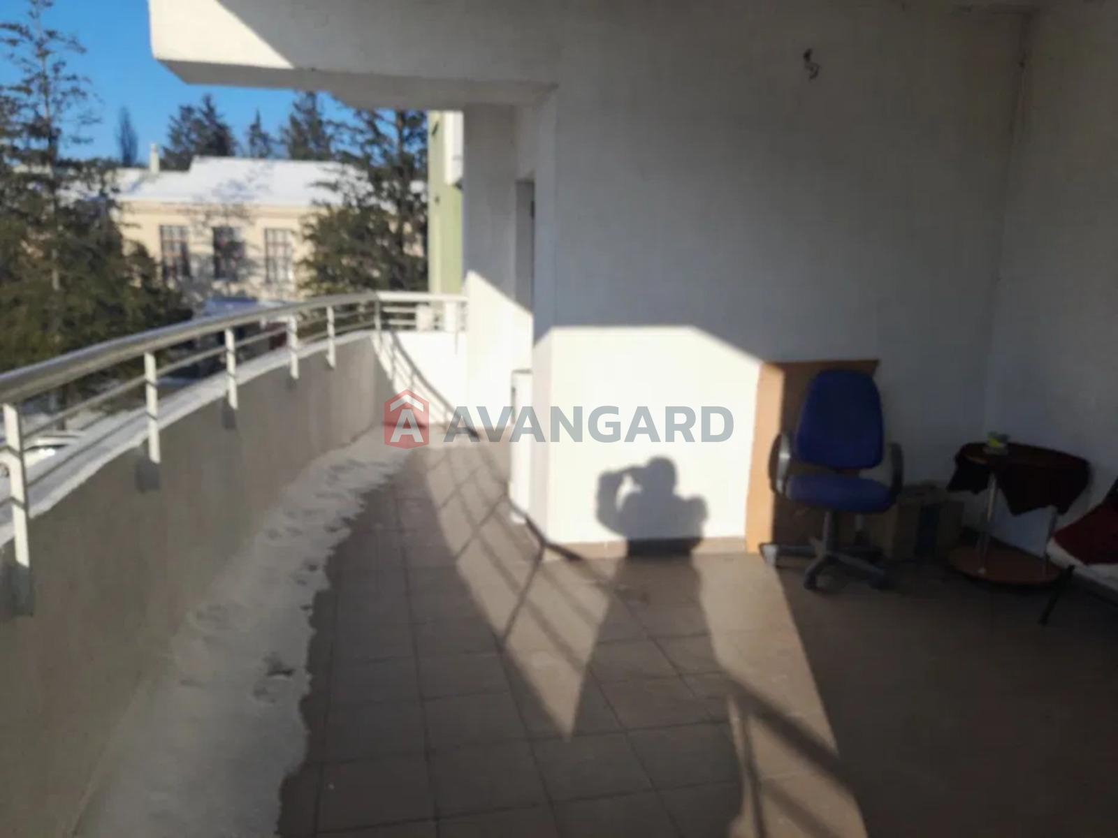 2 ��. ��������, 53/28/11 ��. �., 3/24 ������ ���� 12