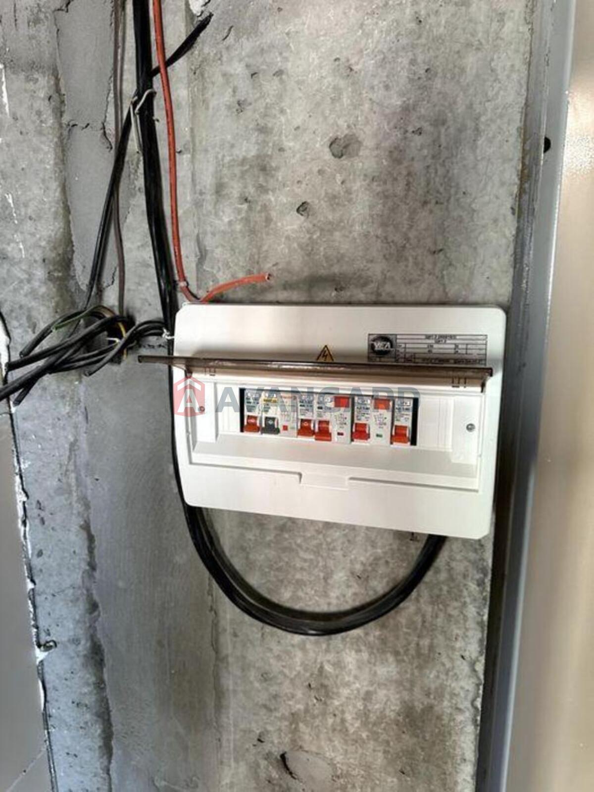 1 . , 37/-/9 . ., 13/25   13