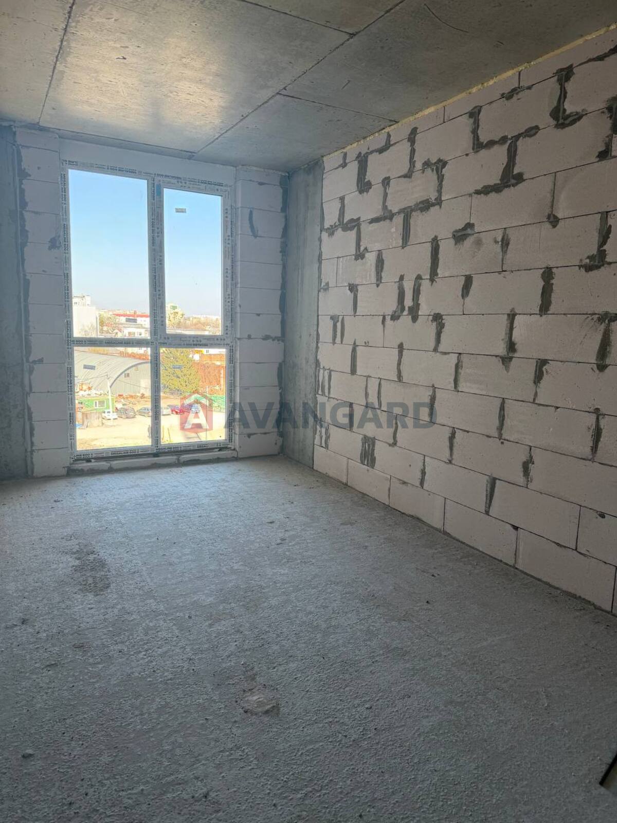 3 ��. ��������, 95,93/55,24/13,89 ��. �., 5/9 ������ ���� 10