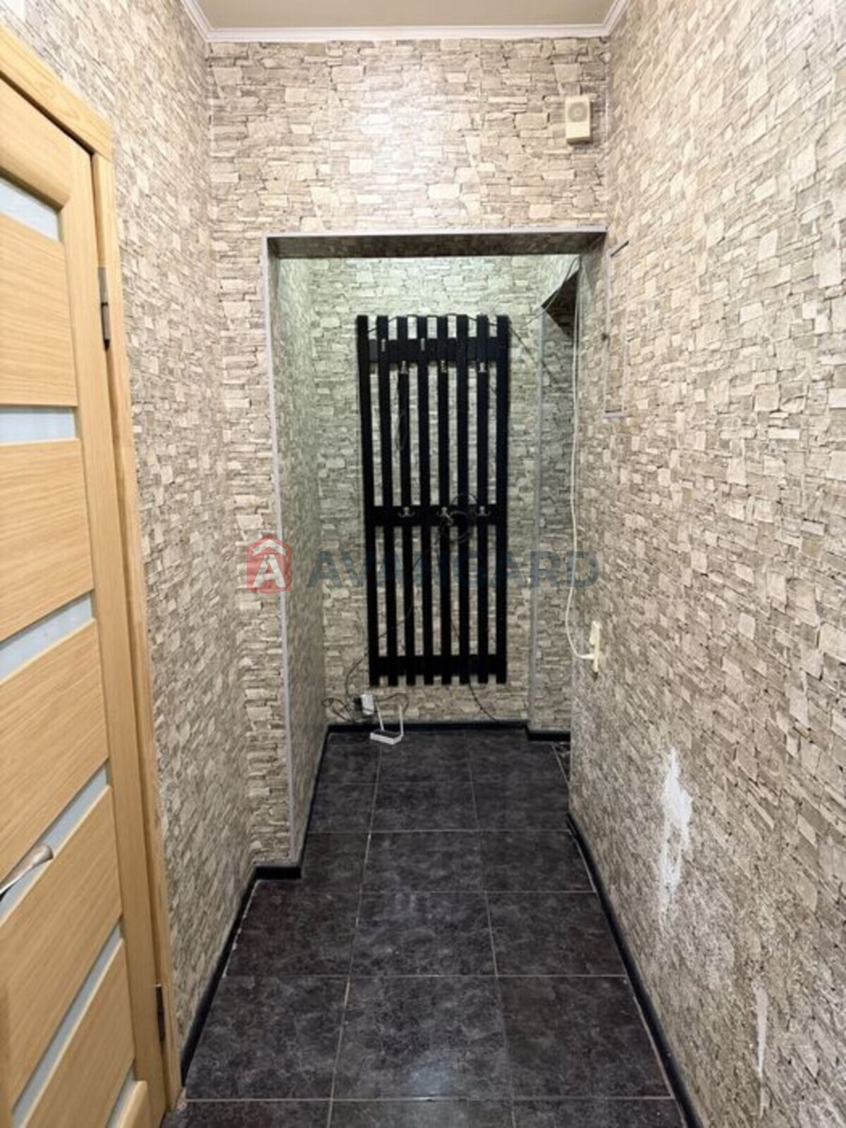 2 ����. ��������, 58/-/6 ��. �., 5/5 ���� ���� 2