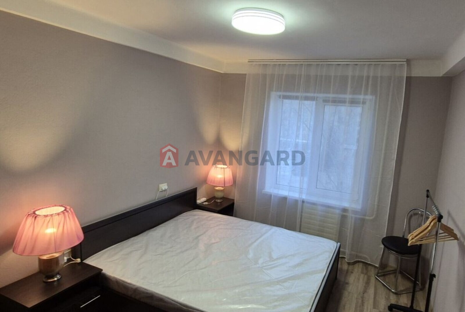 2 ����. ��������, 50/-/9 ��. �., 4/9 ���� ���� 5