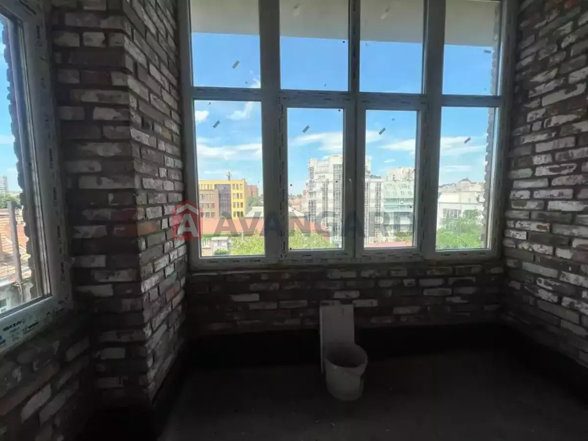 4 ��. ��������, 119/-/- ��. �., 6/7 ������ ���� 11