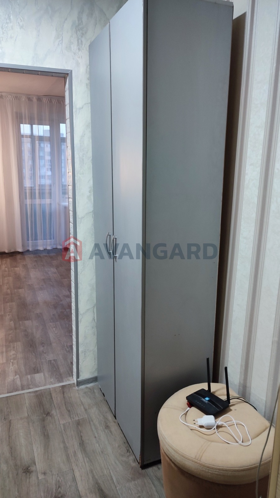 1 ��. ��������, 37/-/10 ��. �., 7/9 ������ ���� 4