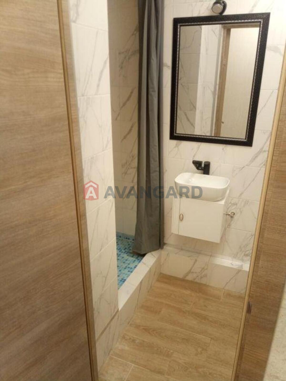 1 ��. ��������, 22/-/5 ��. �., 5/27 ������ ���� 8