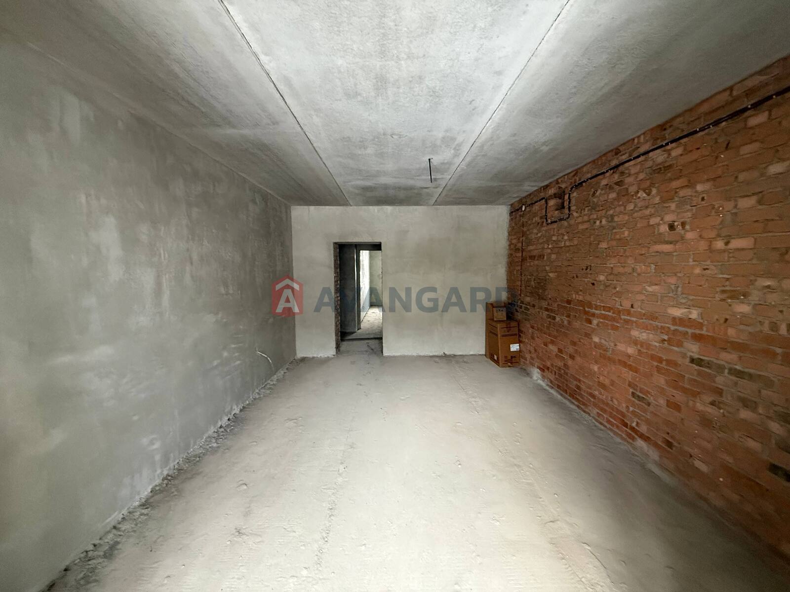 1 ��. ��������, 54/23/30 ��. �., 6/10 ������ ���� 16