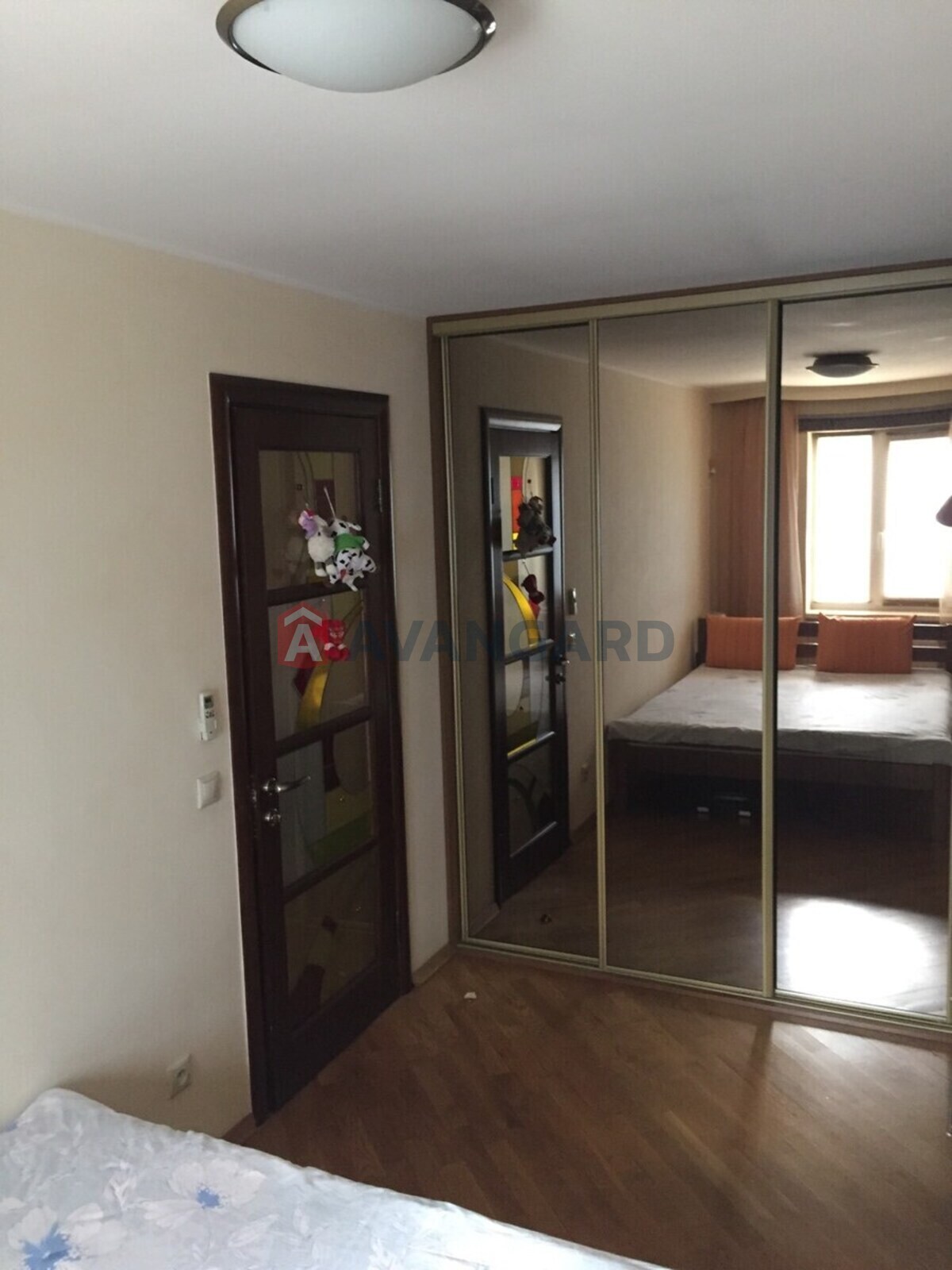 2 ����. ��������, 46/28/7 ��. �., 3/5 ���� ���� 12