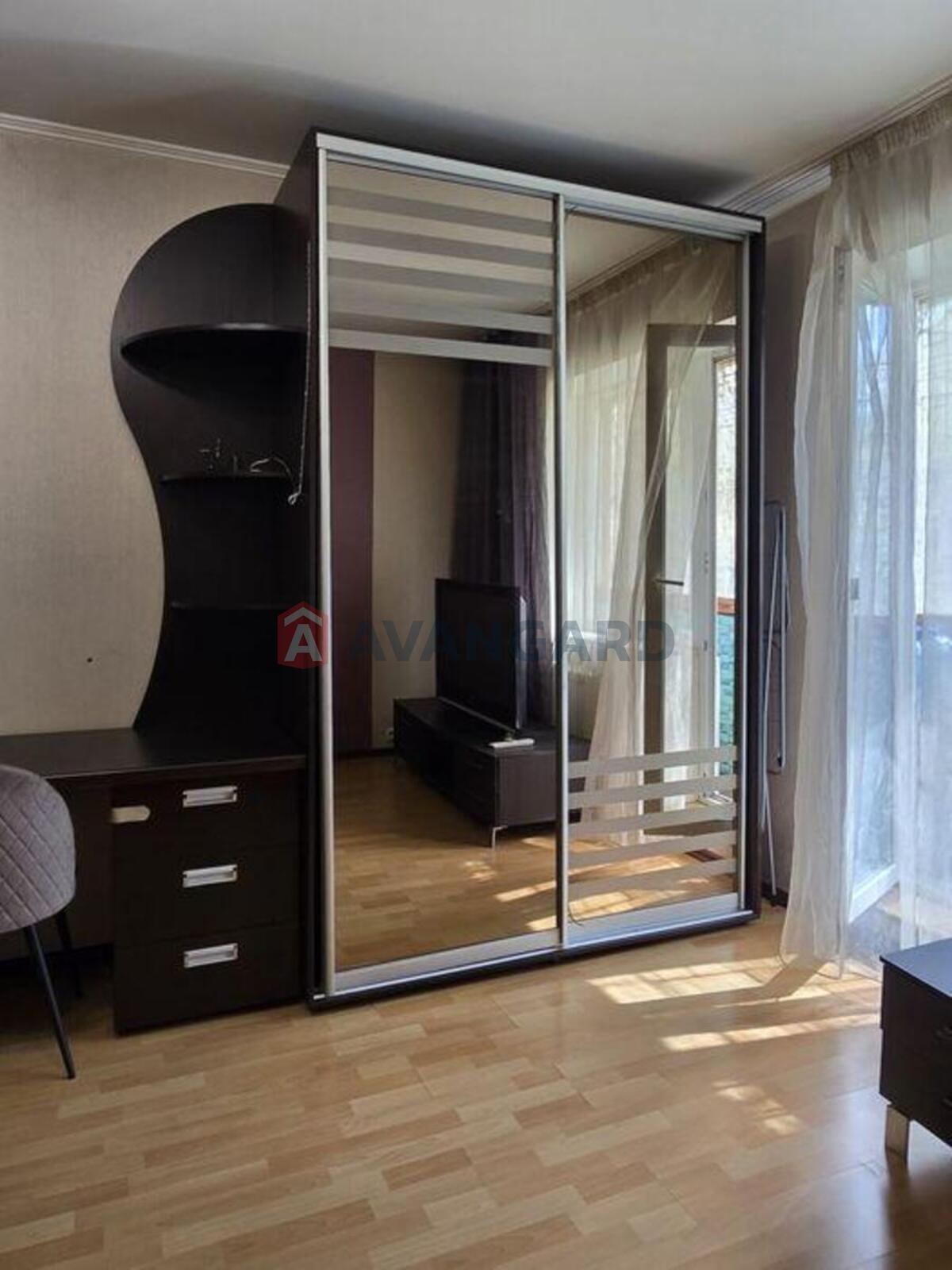 2 ��. ��������, 50/-/7 ��. �., 1/10 ������ ���� 2