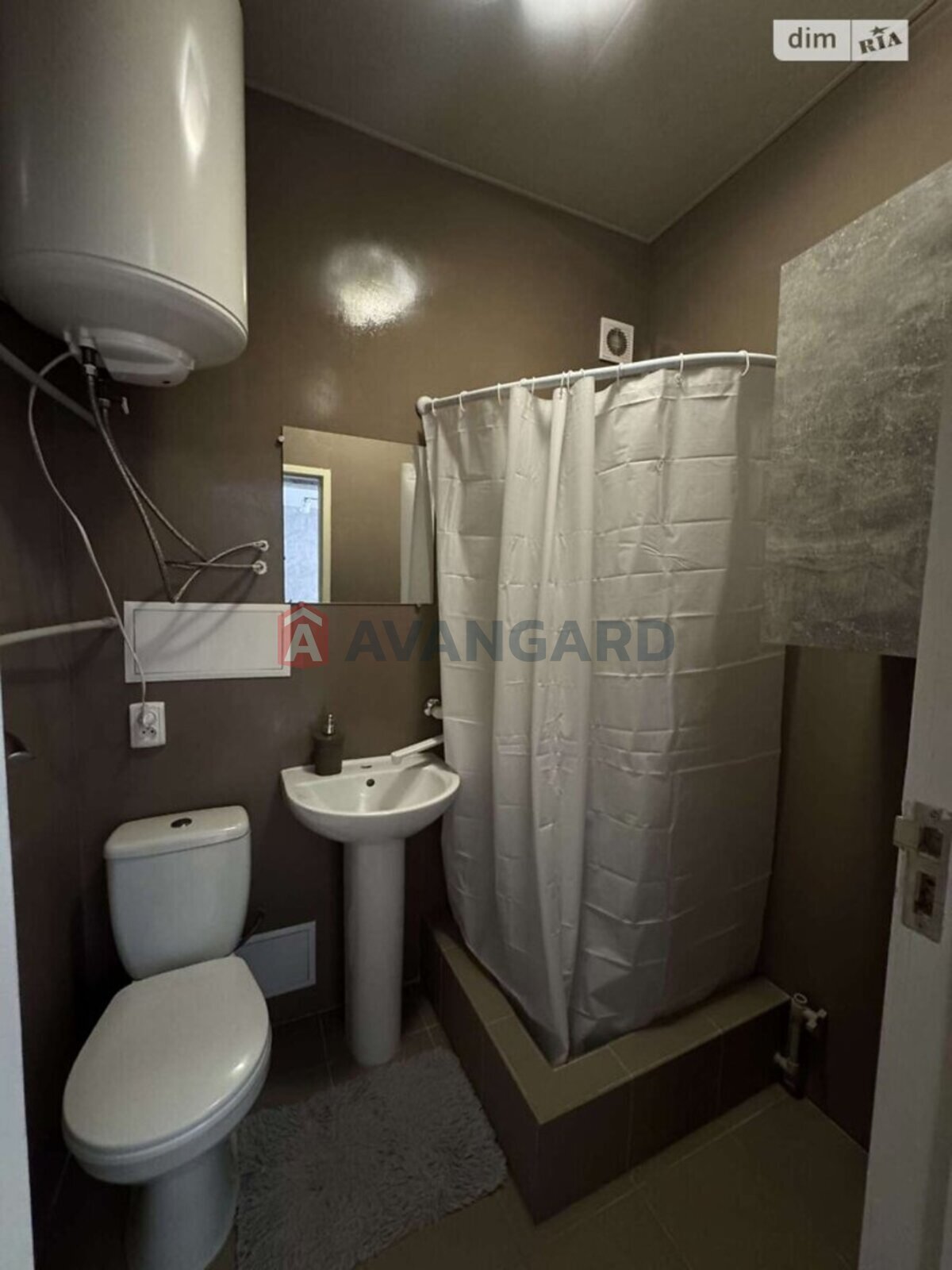 1 ����. ��������, 28/16/5 ��. �., 2/2 ���� ���� 12