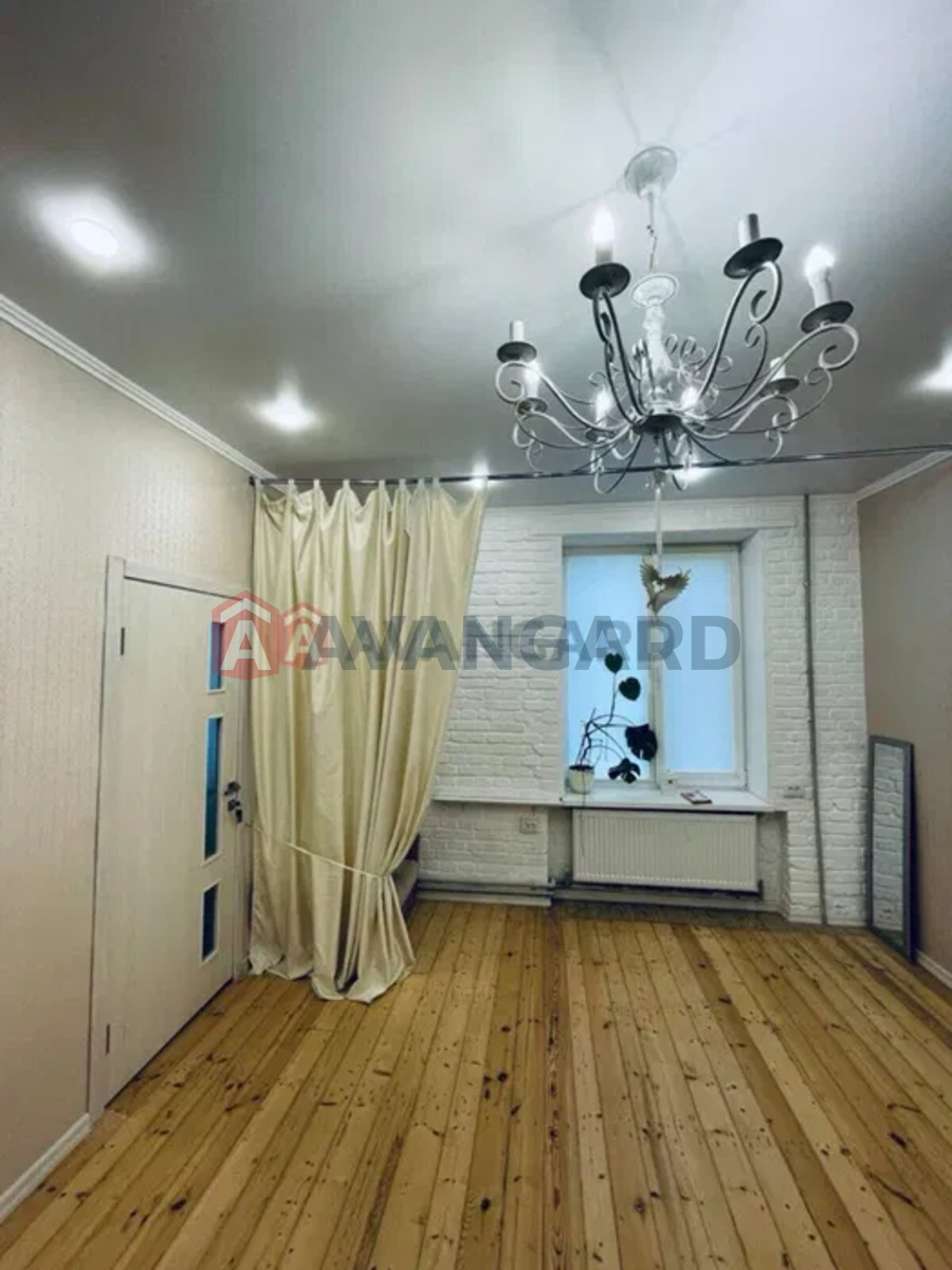 3 ��. ��������, 70/-/9 ��. �., 1/4 ������ ���� 2