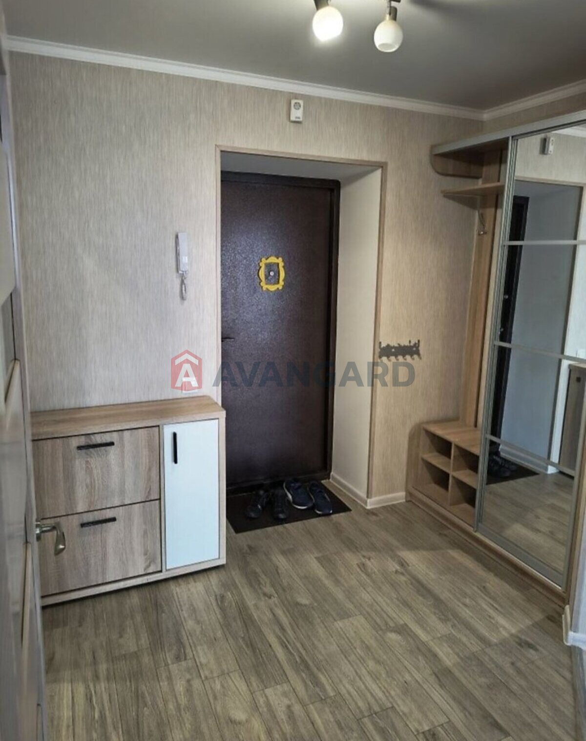 1 ��. ��������, 41/20/10 ��. �., 8/8 ������ ���� 5