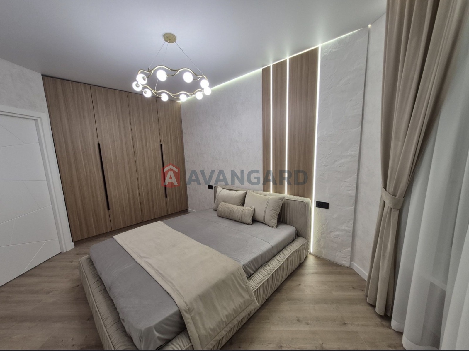 1 ��. ��������, 40/20/17 ��. �., 5/11 ������ ���� 13