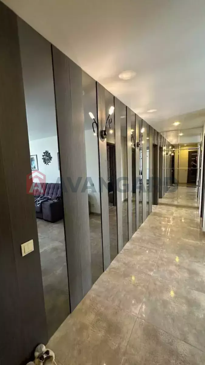 3 ��. ��������, 64/-/- ��. �., 8/9 ������ ���� 9