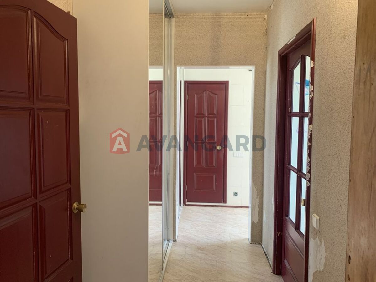 2 ��. ��������, 58/-/8 ��. �., 10/12 ������ ���� 9